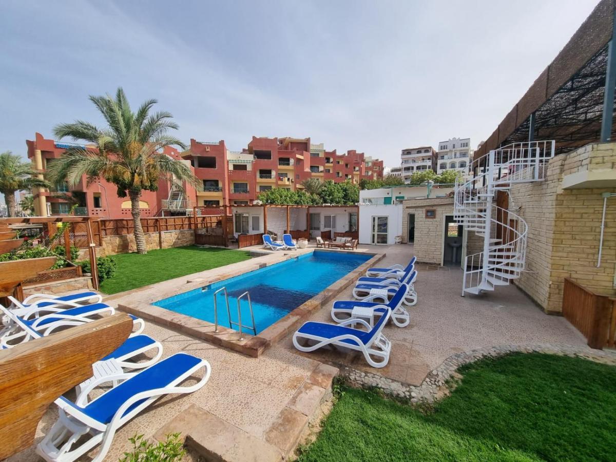 Lilly Lounge And Pool Accommodation For Adults Only Hurghada Exteriér fotografie