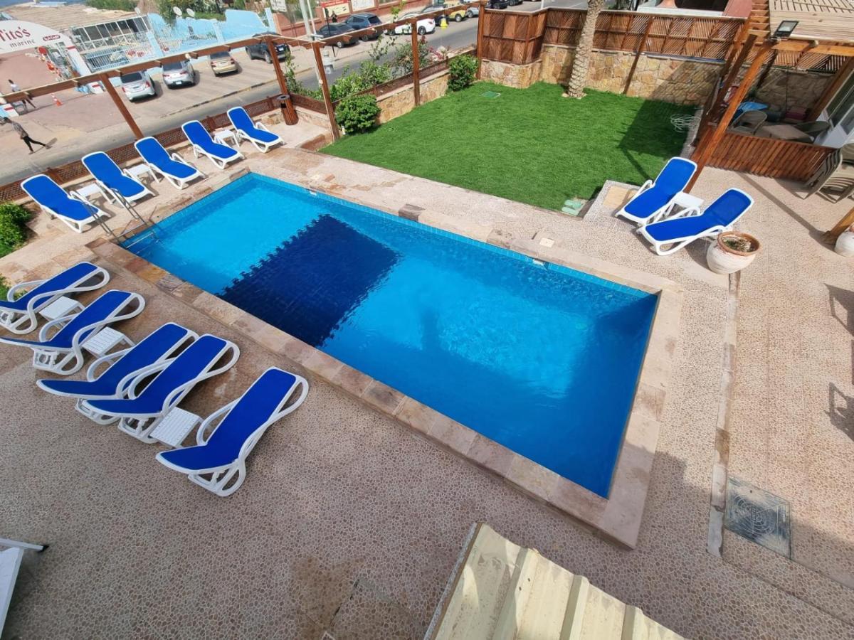 Lilly Lounge And Pool Accommodation For Adults Only Hurghada Exteriér fotografie