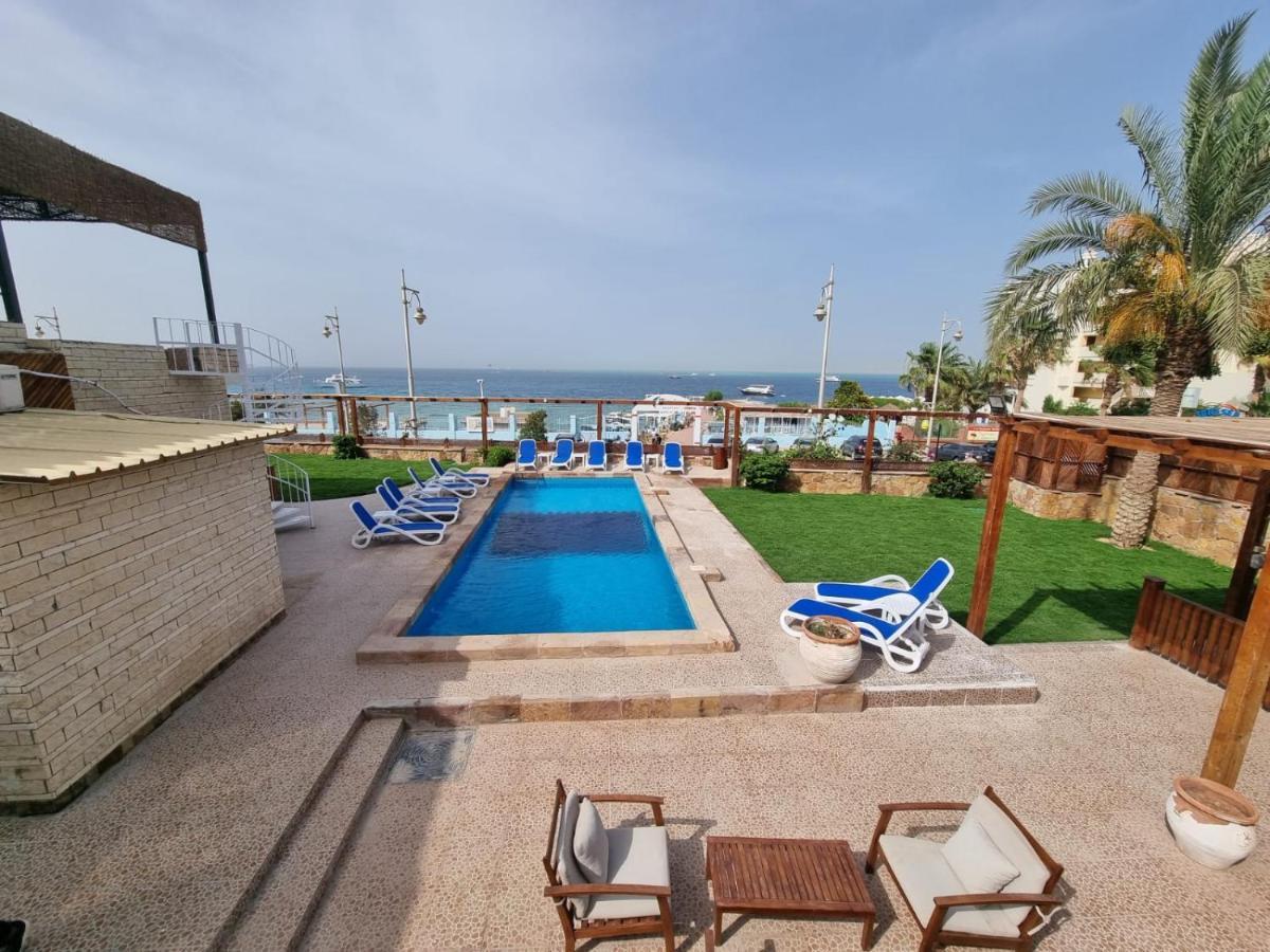 Lilly Lounge And Pool Accommodation For Adults Only Hurghada Exteriér fotografie