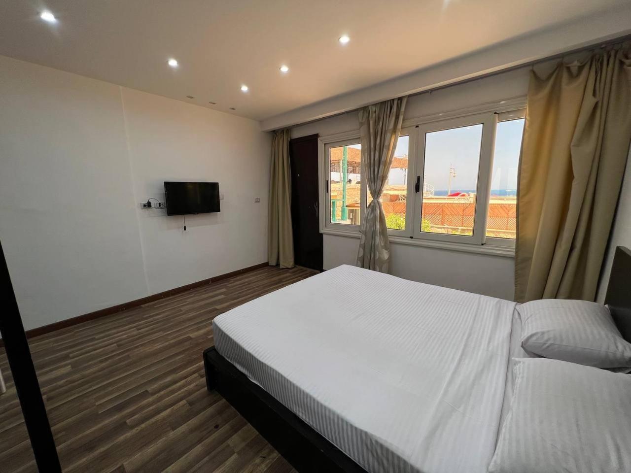 Lilly Lounge And Pool Accommodation For Adults Only Hurghada Exteriér fotografie