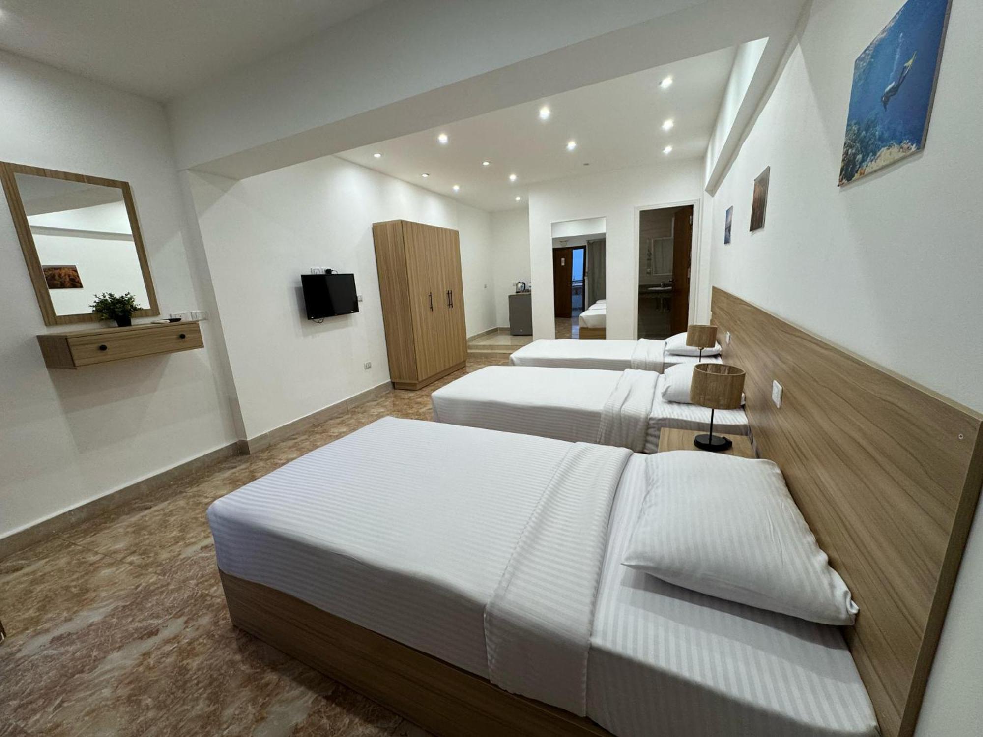 Lilly Lounge And Pool Accommodation For Adults Only Hurghada Exteriér fotografie